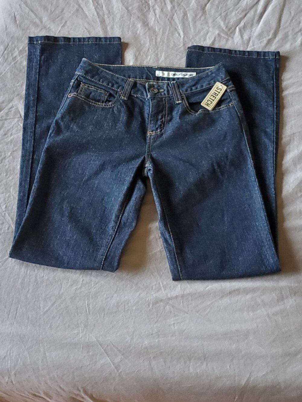 DKNY jeans stretch Vintage ✨ Brand new with tags! Size: 2R